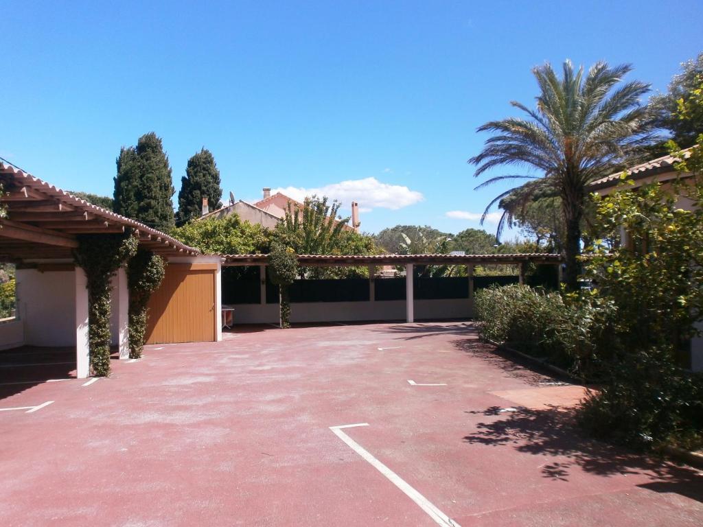 Hotel La Bastide Le Lavandou Buitenkant foto