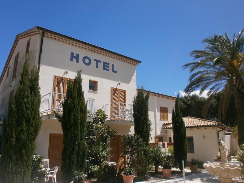 Hotel La Bastide Le Lavandou Buitenkant foto